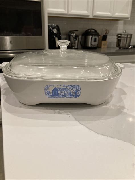 EUC Vintage CorningWare Amana Radarange Browning Skillet W Pyrex P 10