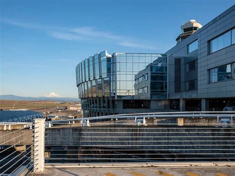 complete guide  portland international airport pdx