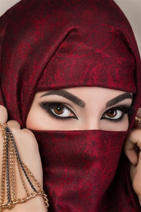 Portrait De Belle Femme Blonde Image Stock Image Du Renivellement