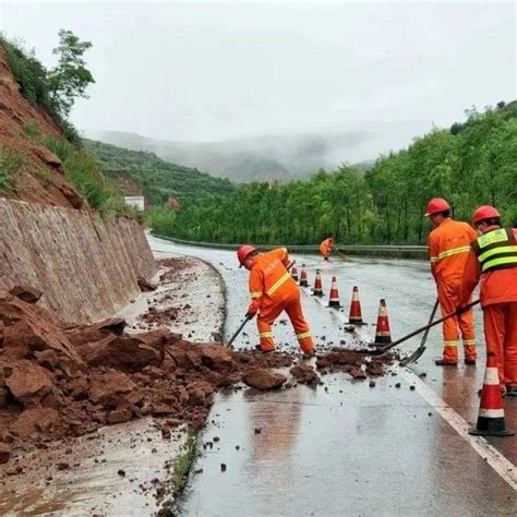 【防汛保畅】平凉公路发展中心：闻“汛”而动 全力抢险保畅通工作巡查养护