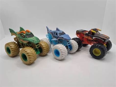 MONSTER JAM MONSTER Truck Dragon Megalodon El Toro Loco Scale 1 64