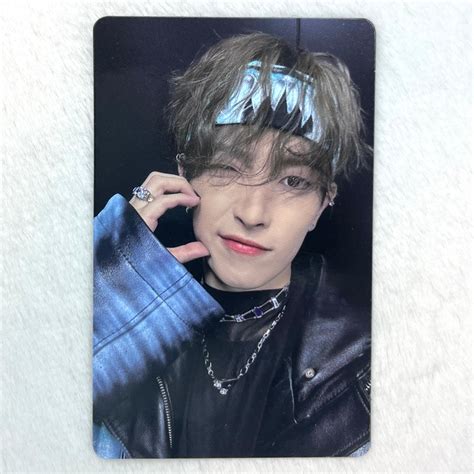 Hong Joong Fotocard Oficial Ateez The World Ep Fin Ver A Plataforma