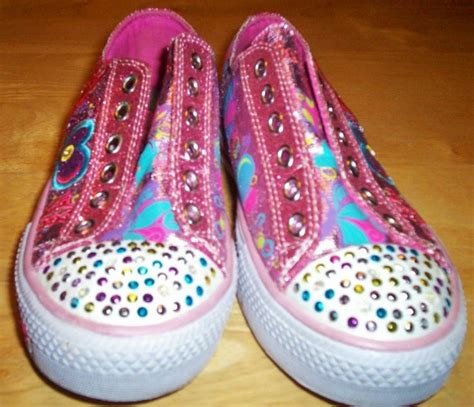 Skechers Twinkle Toes Ladies Sneakers Pink Rhinestones Glitter Light Up Size 3 They Light Up