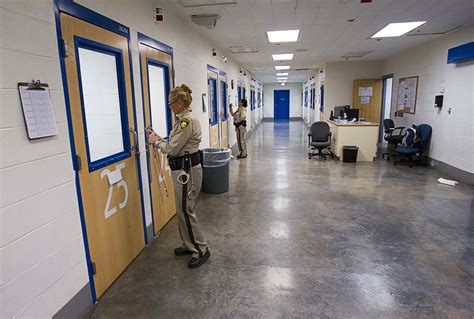 Metro Presents Enhanced Report On Clark County Jail Deaths After Sun Probe Las Vegas Sun News