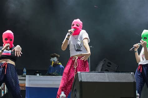 Pussy Riot Пусси Райот Биография группы Salve Music