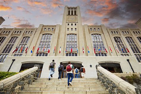 Brainy Behemoths The Biggest Universities In The World Discovery Uk