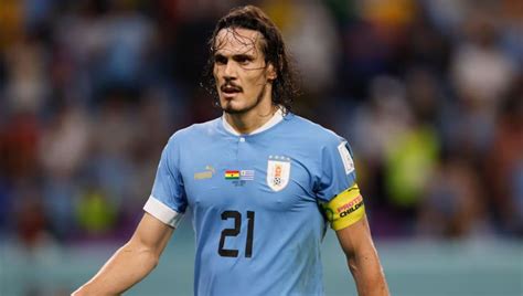 Edinson Cavani anunció su retiro de la selección de Uruguay