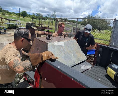 Santa Rita Guam Aug 24 2022 Steelworkers Assigned To Naval Mobile