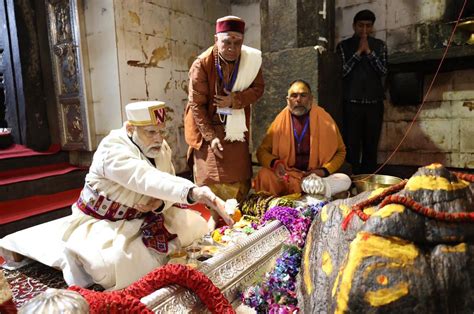 Pm Modi Performs Puja At Kedarnath Temple Badrinath Temple Lays