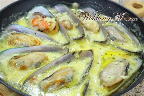 Lets Get Wokking Mussels In Buttery Lemon Garlic Sauce Singapore Food Blog On Easy Recipes