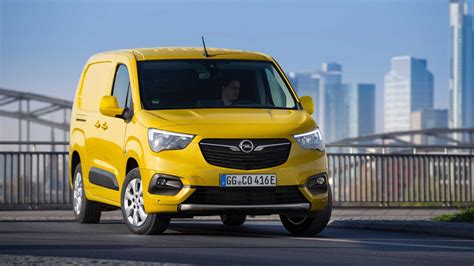 Opel Combo Cargo Arriva L Elettrico