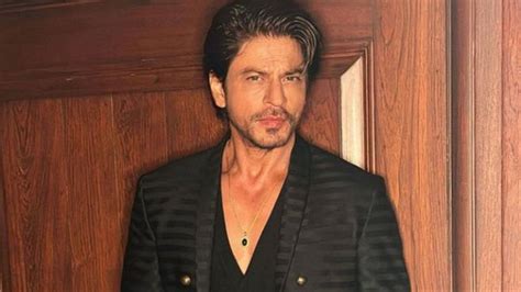 Shah Rukh Khan Meets With Accident On Set Undergoes Surgery In Us Hashtagu