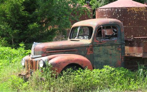 Old Ford Truck Wallpaper - WallpaperSafari