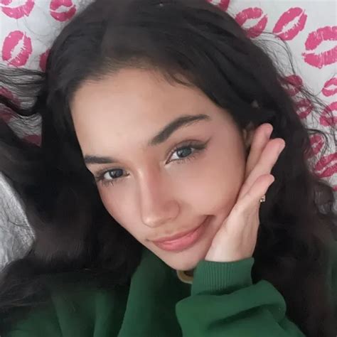 Alee Babe FanFix
