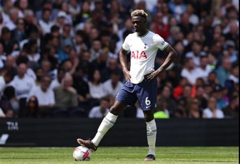 Davinson Sanchez Ang Quy T T M R I Tottenham N Roma