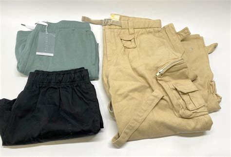 Lot - Two pairs of shorts & pants marked Trendt Vision etc. size L