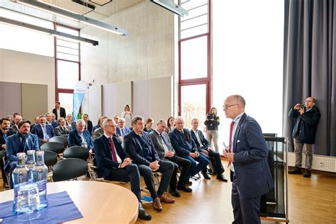 Spatenstich für Zukunft der Bioökonomie Hafen Straubing Sand