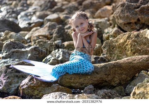 633 Toddler Mermaid Images, Stock Photos, 3D objects, & Vectors ...