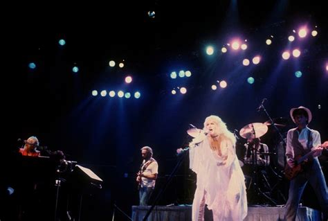 In Your Dreams - Fleetwood Mac performs “Rhiannon” at the Forum in...