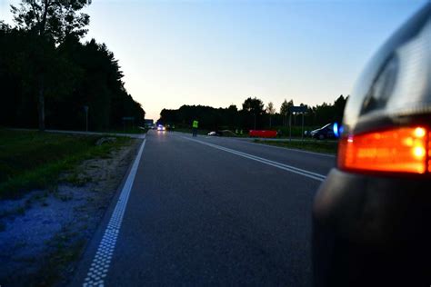 Tragiczny wypadek Nie żyje 4 osoby w tym dwoje dzieci FOTO xlomza pl