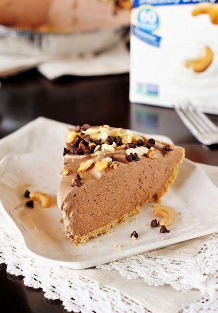 Easy Chocolate Mousse Pie Recipe