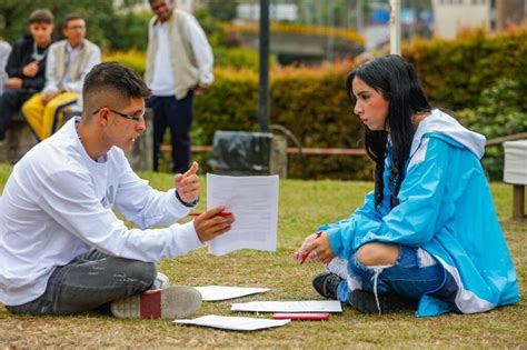 Conozca el programa que brinda educación emocional en los colegios de