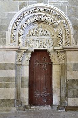 V Zelay Yonne Basilique Sainte Marie Madeleine Narthex Portails