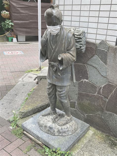 こんなところに金次郎？～街角に突如として現れる二宮金次郎像を追う～｜さんたつ By 散歩の達人