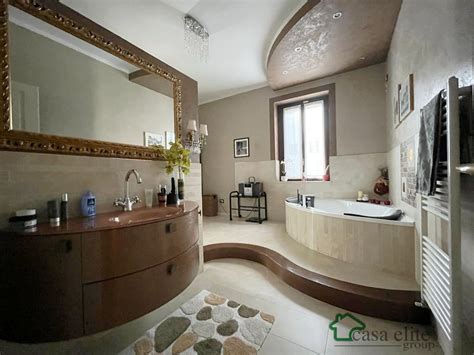 SPLENDIDA VILLA BIFAMILIARE NEL CUORE DI MELEGNANO ImmobiliareCasaElite