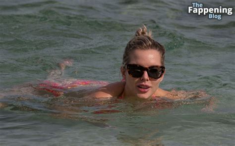 Helen Flanagan Page Nude Celebs The Fappening Forum