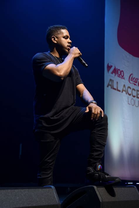 tim thomas net worth wiki age weight  height relationships