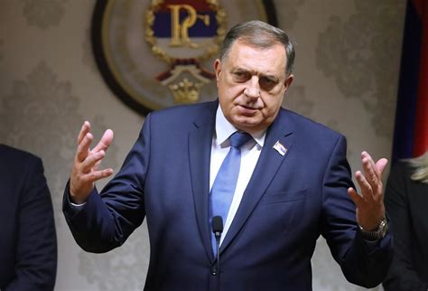 Oslobođenje Dodik brani osumnjičenog za ratne zločine RS će