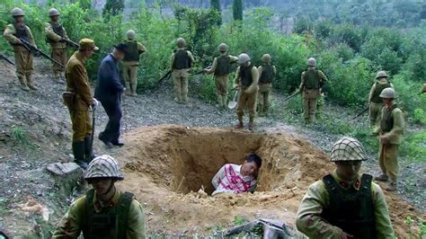 【抗日戰爭】日軍囂張活埋八路隊長怎料美女特工暴怒一槍射殺日軍長官！ ⚔️ 抗日 抗戰 搶戰 戰爭 地雷 Youtube