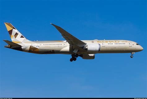 A Bna Etihad Airways Boeing Dreamliner Photo By Zbad Jin Id