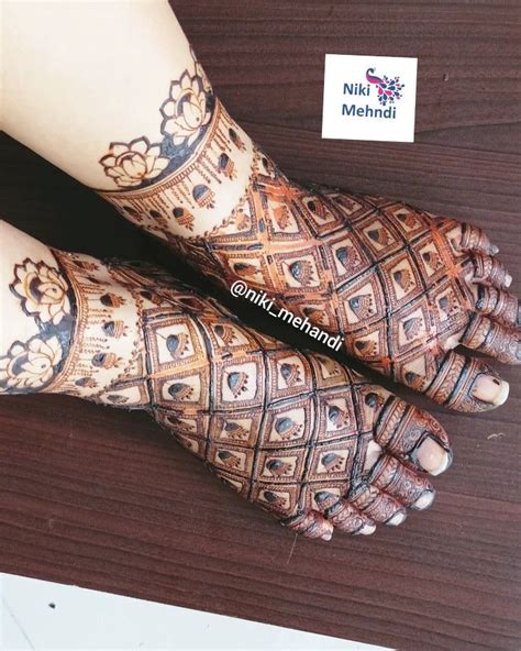 Legs Designs Niki Mehandi From Instagram Bridal Mehndi Designs