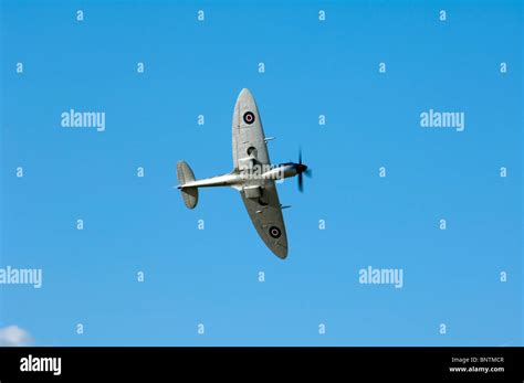 Supermarine Spitfire Hi Res Stock Photography And Images Alamy