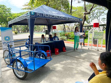 Arca Continental Ecuador Y Tonicorp Promueven El Reciclaje Inclusivo