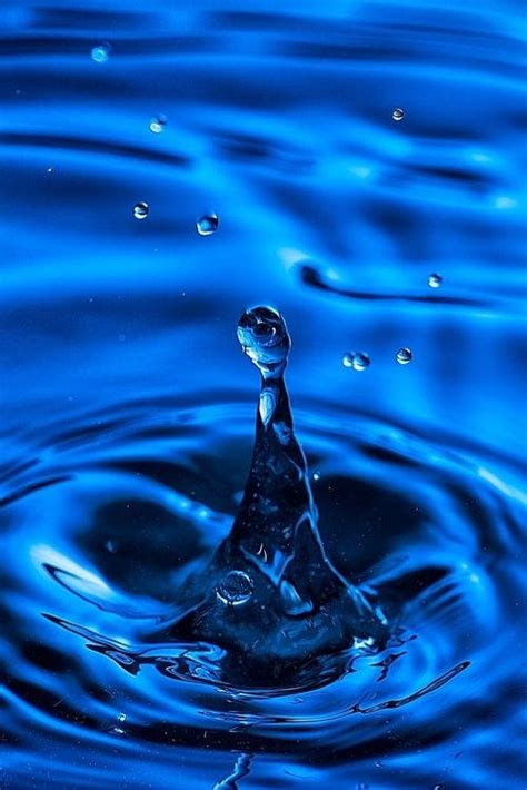 Download Dark Blue Aesthetic Tumblr Water Drops Wallpaper