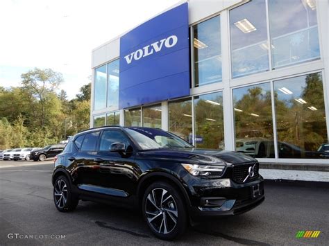 Volvo Xc40 Black : 2020 Volvo Xc40 Trims Specifications Volvo Of Waterloo / Maybe you would like ...