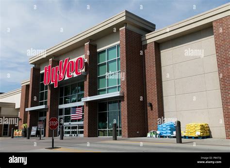 Hy Vee High Resolution Stock Photography And Images Alamy