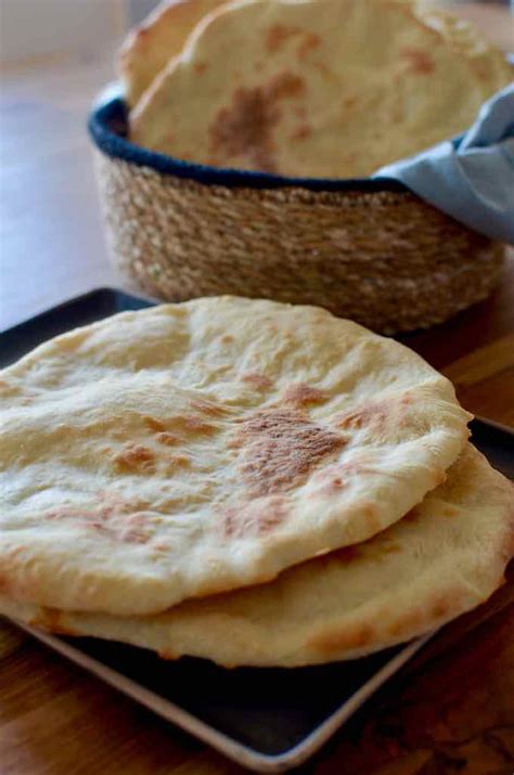 Khubz Tannour - Middle Eastern Bread Recipe | 196 flavors