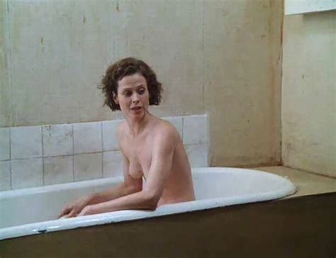 Sigourney Weaver Nudes Porn Sex Photos