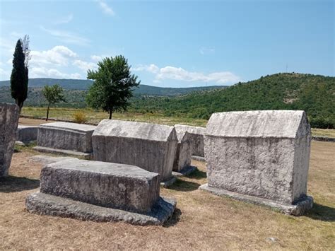 My Unesco Ste Ci Redniowieczne Cmentarze Z Kamiennymi Nagrobkami