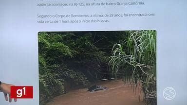 RJ1 TV Rio Sul g1 no RJ1 Motorista morre após carro cair dentro de