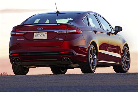 2017 Ford Fusion Review