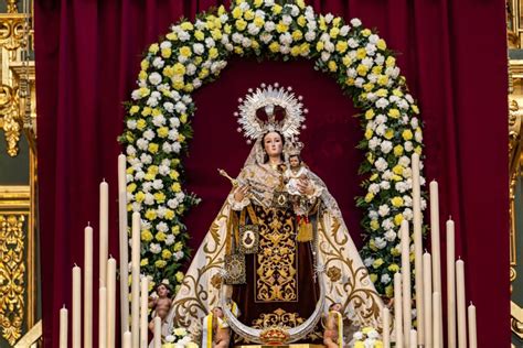 La Virgen Del Carmen Preside El Altar Engalanada Para Los Cultos Del