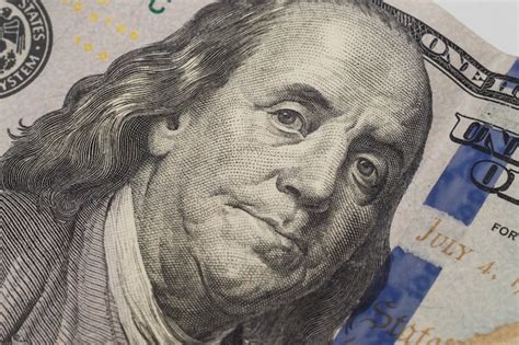 El Retrato De Benjamin Franklin En Un Nuevo Billete De Cien D Lares