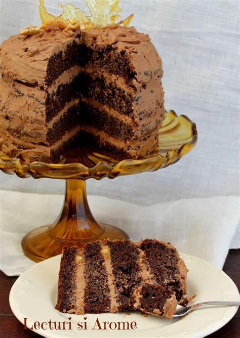 Tort Cu Crema De Mascarpone Si Ciocolata Lecturi Si Arome Torte