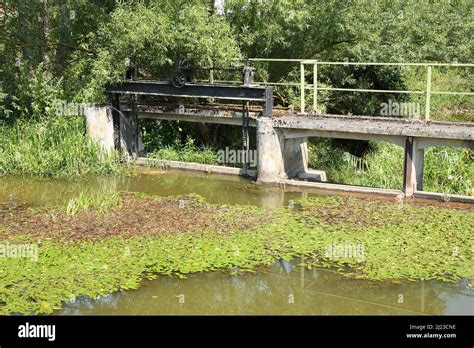 Wehr Fränkische Rezat Weir Franconian Rezat Stock Photo Alamy