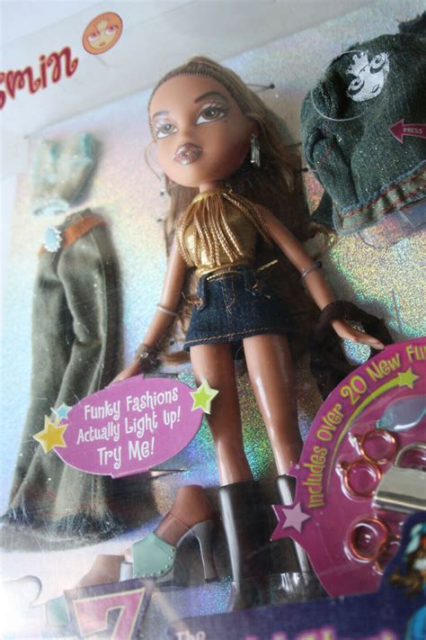 Rare Bratz Yasmin Funk N Glow Collection Mga European New Nos